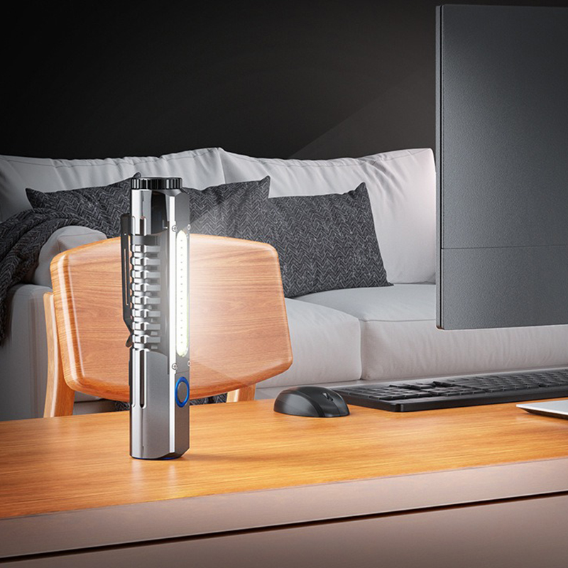 SQ03 Plus Oplaadbare 5000 mAh  - Edc (Every Day Carry recensie en prijs